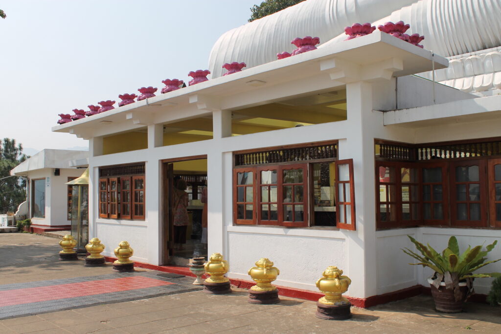 ground level in Kandy temple