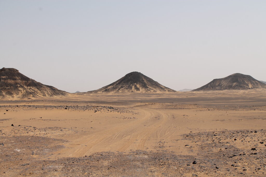 Experience the Unseen: Egypt’s White Desert Camping – An Adventure Like No Other by Danika Smith #egypt #camping #whitedesert