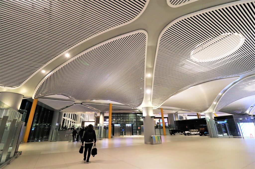 Picture of passengers in Istanbul Airport